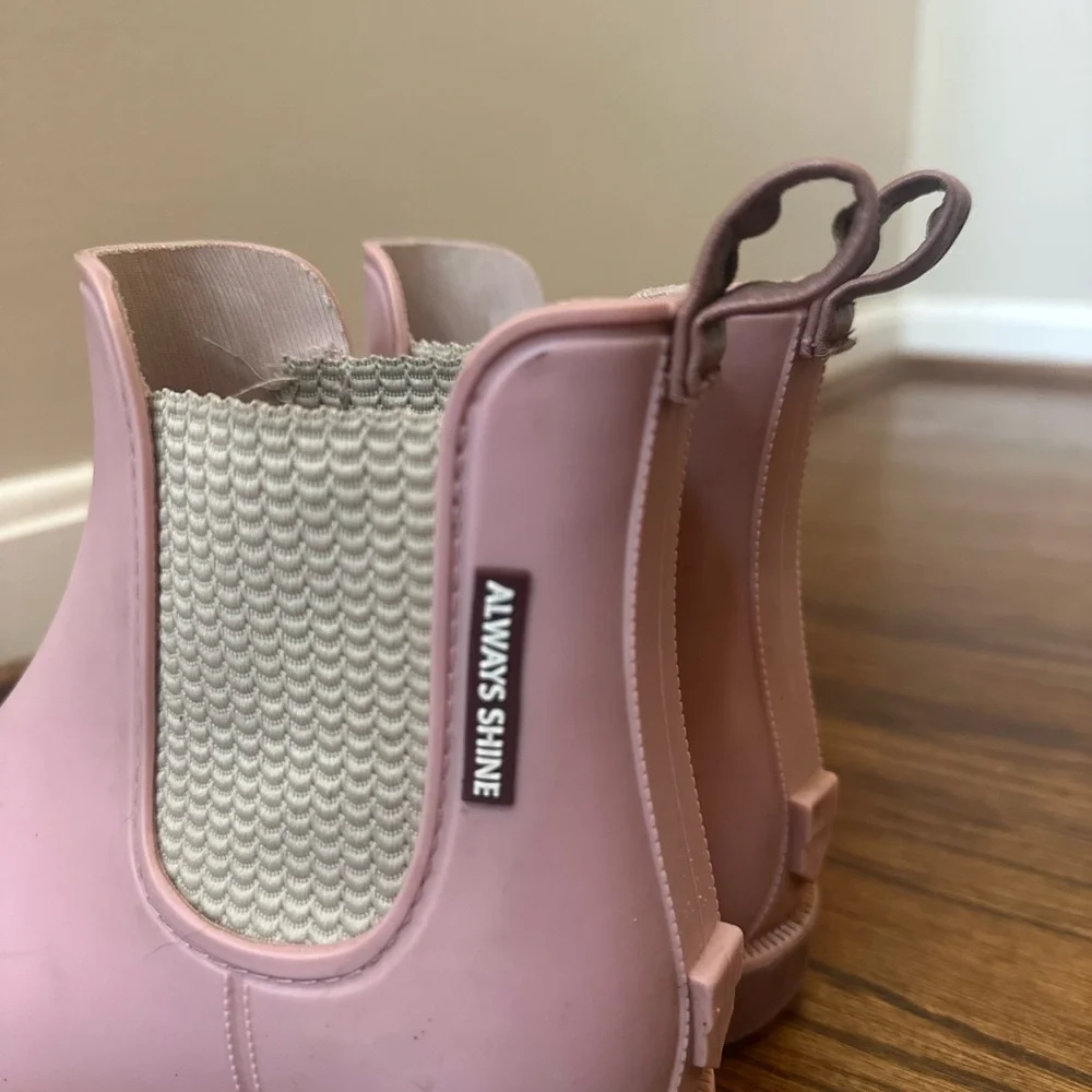 Blush Pink Chelsea Rain Boots – Waterproof Ankle Booties Size 37 (US 6–6.5) - Picture 7 of 9